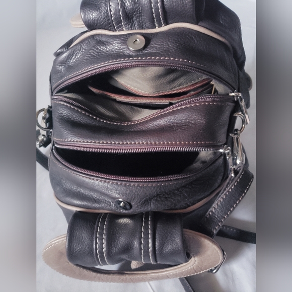 Beautiful Flawer Leather Purse. - Picture 5 of 7